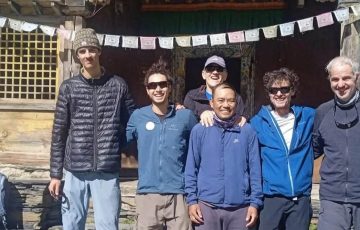 Tsum Долина и  Manaslu круговой поход Treks 2o Day